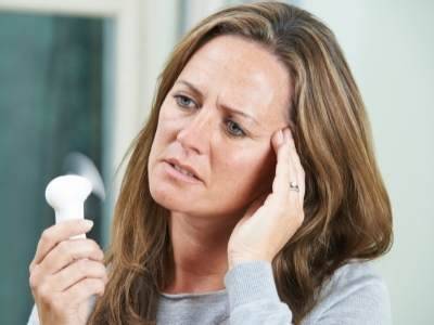 Jak radzić sobie z menopauzą i jej wpływem na zdrowie kobiet