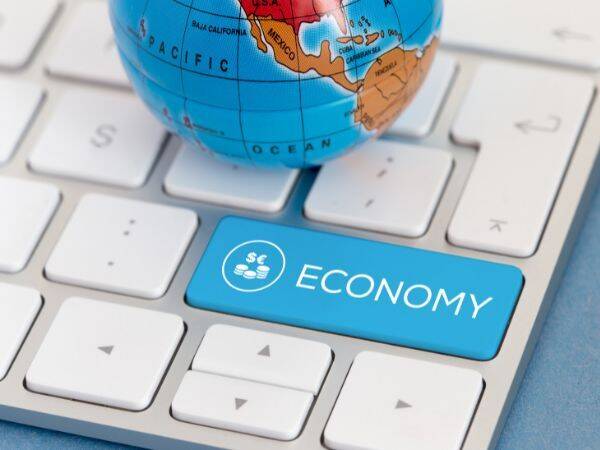 Jakie są najważniejsze wyzwania związane z globalizacją gospodarki?